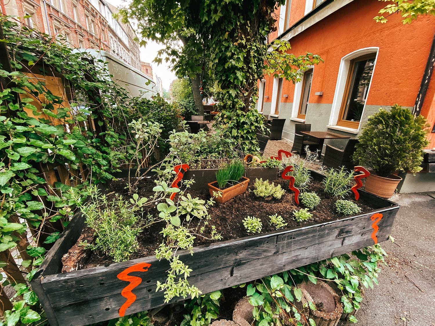 angenehme Atmosphäre vom Restaurant Paradies